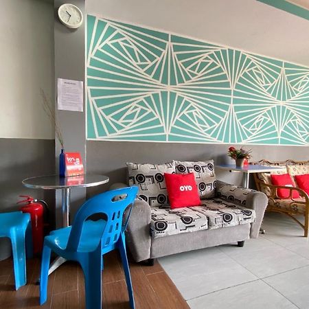 Spot On 90283 Twenty Seven Muntri Hotel Tanjung Bungah  Eksteriør billede