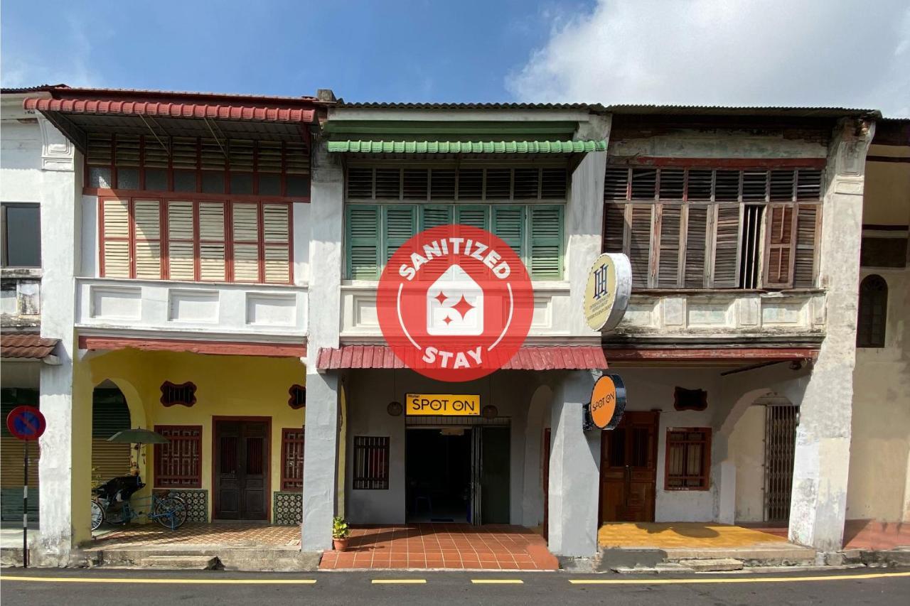 Spot On 90283 Twenty Seven Muntri Hotel Tanjung Bungah  Eksteriør billede
